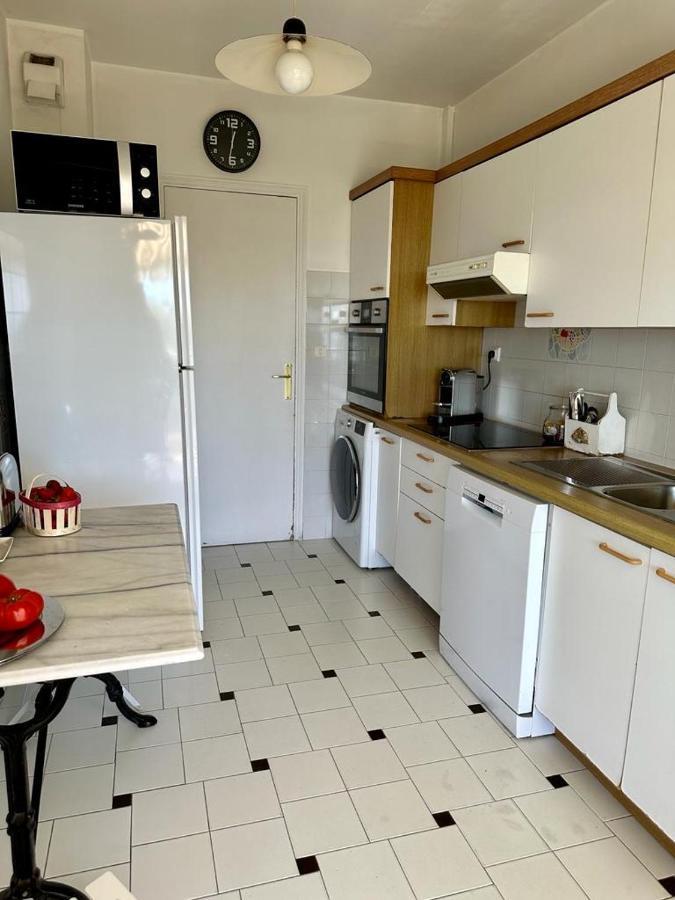 Bel Appartement Avec Vue Mer Villeneuve-Loubet Exterior foto
